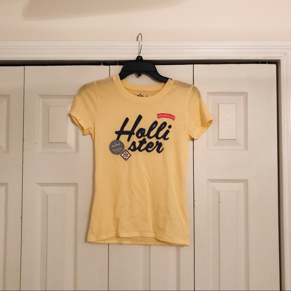 yellow hollister tee